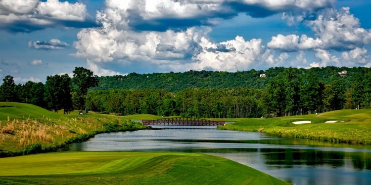What Makes Golf Grove Community So Unique?
