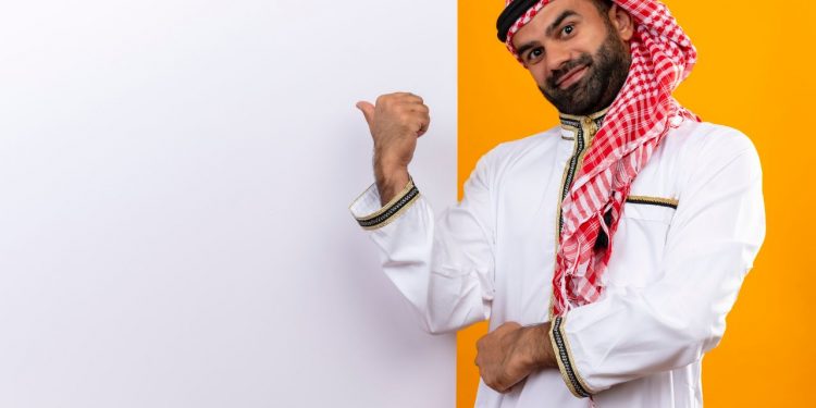 يعد ال منذر ( ال بو منذر) والفرد منهم “منذري” بطن من بطون قبيلة المناصير القحطانية التي ينتشر ابناؤها في السعودية والامارات وقطر.