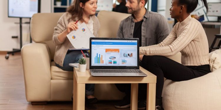 Property Management Software: Simplifying Tasks and Boosting Efficiency