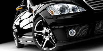 Navigating Orlando: Why Business Travelers Prefer Black Car Services Over Rental Cars