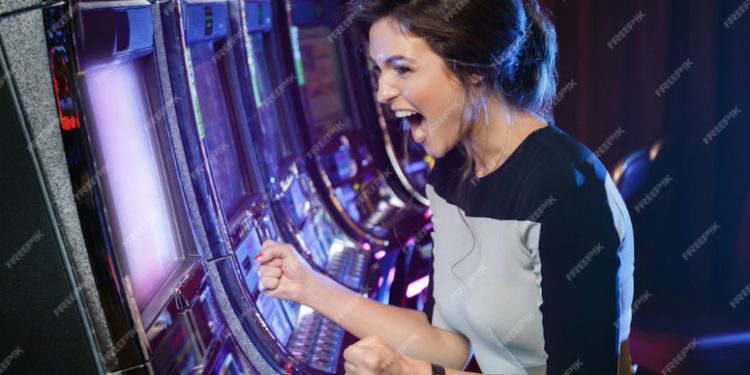 Bet along with Finesse: Processes to Improve Your web Slot machine Video gaming Encounter