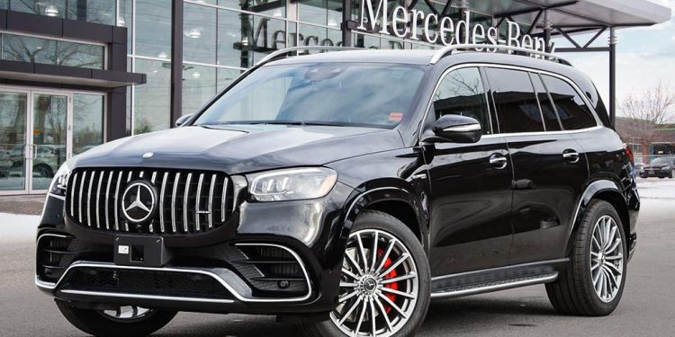 When to Rent a Mercedes GLS 63 AMG in Paris is the Best Choice for an Unforgettable Tour: 4 Important Occasions