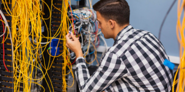 Revolutionize Your Data Center Connectivity with RIAM’s Fiber Patching Services