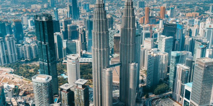 Luxury and Convenience: Reviewing the Suite Experience at Hilton Garden Inn Kuala Lumpur