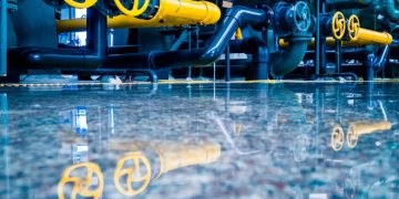 Advanced Pipeline Maintenance Techniques: The Role of Hot Tapping and Pipe Freezing