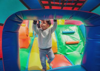 Bounce Into Summertime Fun: Why Bounce House Rentals Are Your Ticket to Adventure in Phoenix, AZ
