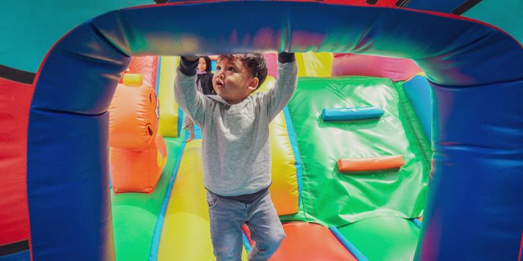 Bounce Into Summertime Fun: Why Bounce House Rentals Are Your Ticket to Adventure in Phoenix, AZ