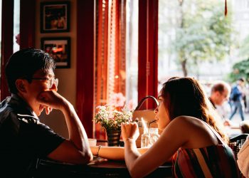 Exploring the World of Poly Dating: A Comprehensive Guide