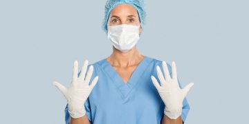 Why Do Doctors Wear Nitrile Gloves and Not Latex?