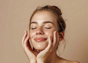 7 Non-Invasive Skin Treatments Suitable for the Face