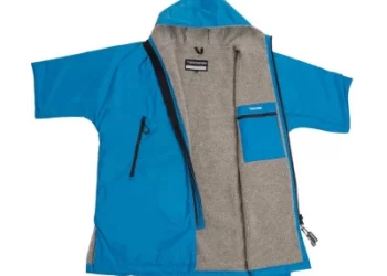 What are the Best Waterproof Changing Robes for Kids?