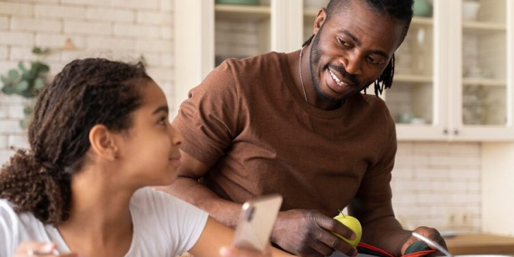 How to Make Dad Smile on His Birthday or Father’s Day: Thoughtful Ideas to Show Your Appreciation