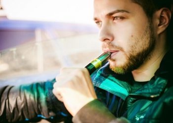 What Flavor Does Tiffany RAZ’s Vape Typically Feature?