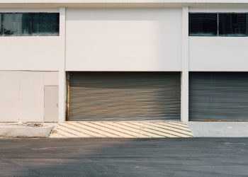 5 Common Garage Door Problems Maryland Homeowners Face and How to Fix Them