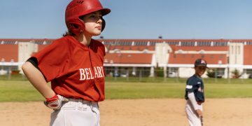 How to Get Noticed by College Softball Scouts: Key Tips for High School Players