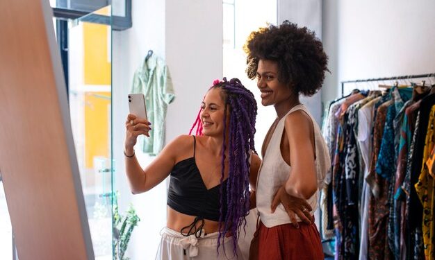 Step into Style with Trending Chic: A Complete Guide to Women’s Fashion Essentials