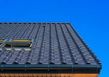 Why More Homeowners Are Choosing to Go Retail with Their Roof Replacement