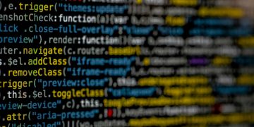 Top Benefits of Outsourcing Web Development for Growing Businesses