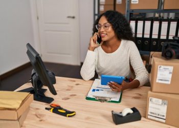 How Movers Near Me Cater to Unique Moving Needs