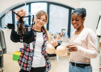 Buy Nursing Bra Online and Revolutionise Your Maternity Wardrobe