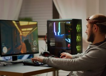 Prebuilt vs. Custom Gaming PC: Which One Should You Choose?