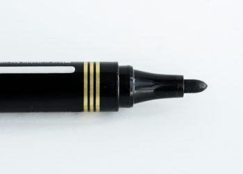 The Ultimate Guide to Choosing the Best Permanent Marker Pen For Your Needs