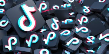 The Psychology of Social Proof: How TikTok Likes and Views Influence New Users