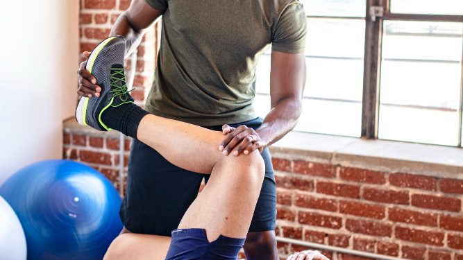 How Deep Sports Massage Can Help Houston’s Aging Athletes