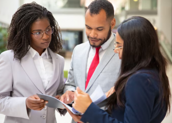 Key Qualities to Look for in Professional Advocates