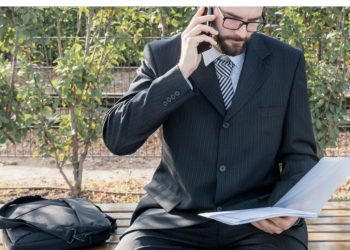The Benefits of Hiring a Mobile Notary in Santa Ana, California